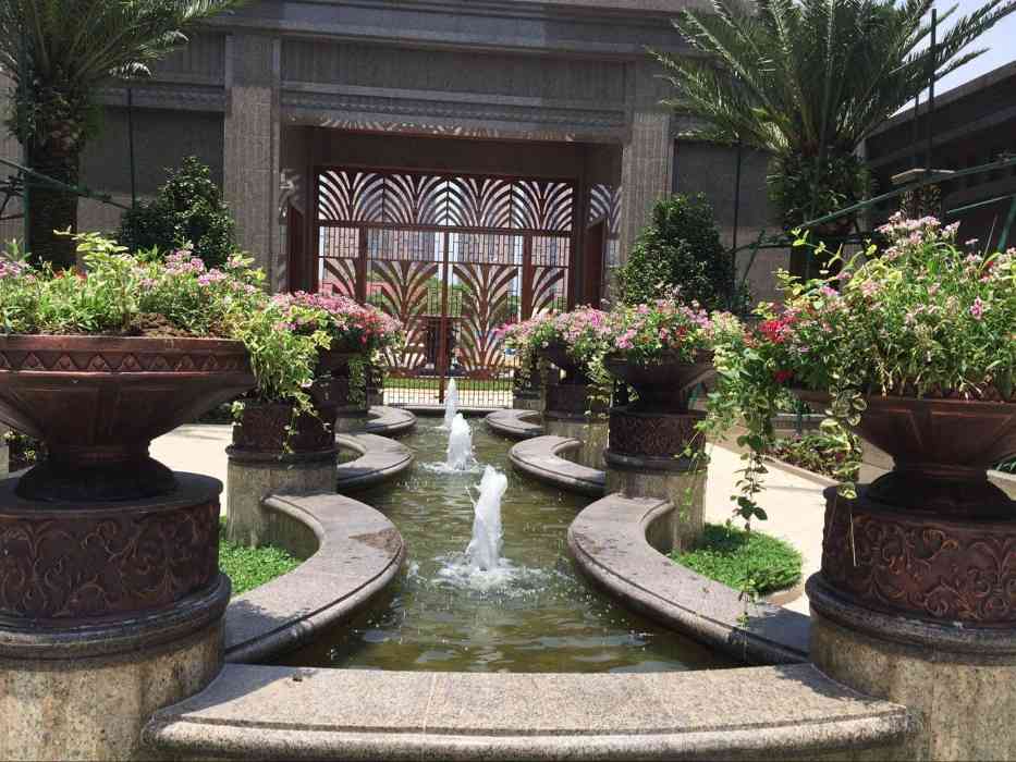 中艺源12年园林绿化施工经验 您的园林景观设计、施工、养护一站式服务商