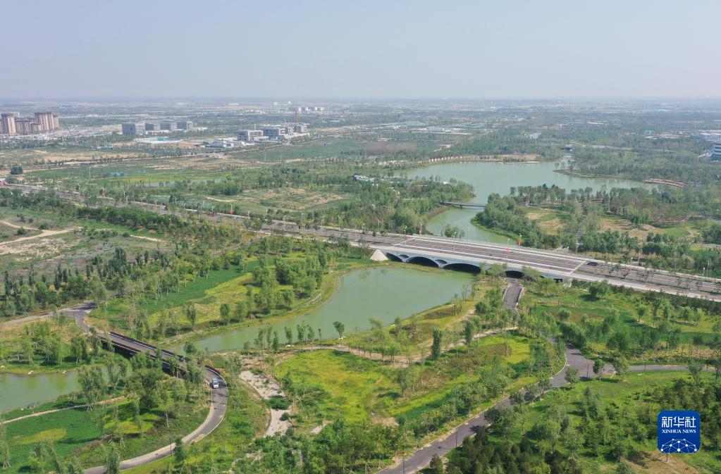 雄安新区：中央绿谷及东部溪谷生态廊道芳容初绽