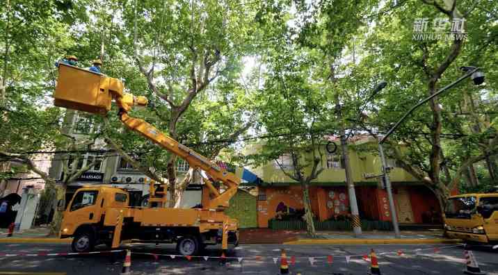 绿化养护机械化助力城市生态建设