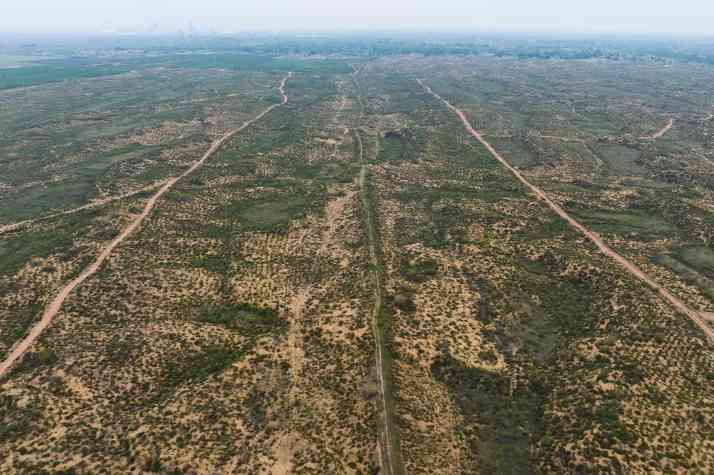 从沙地驼城到塞上明珠：陕西榆林毛乌素沙地治理的成功实践