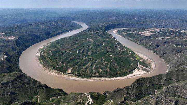 从黄到绿:黄河三湾的生态巨变与乡村振兴之路 从黄到绿:黄河三湾的生态巨变与乡村振兴之路